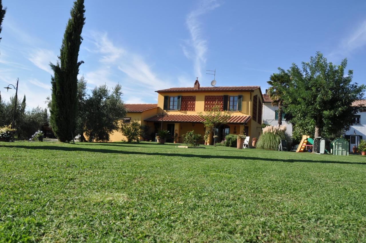 Agriturismo Tori 2 Montecarlo Luaran gambar