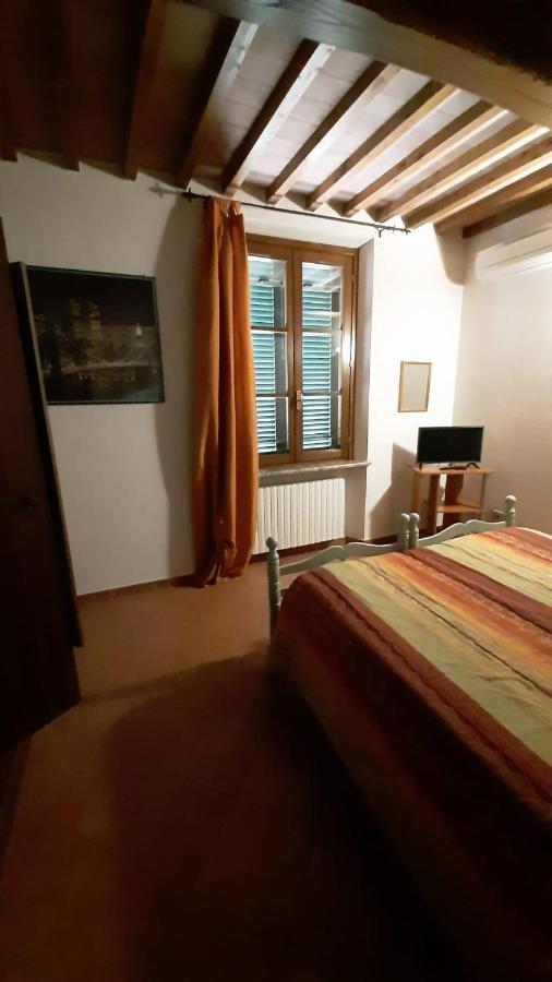 Agriturismo Tori 2 Montecarlo Luaran gambar
