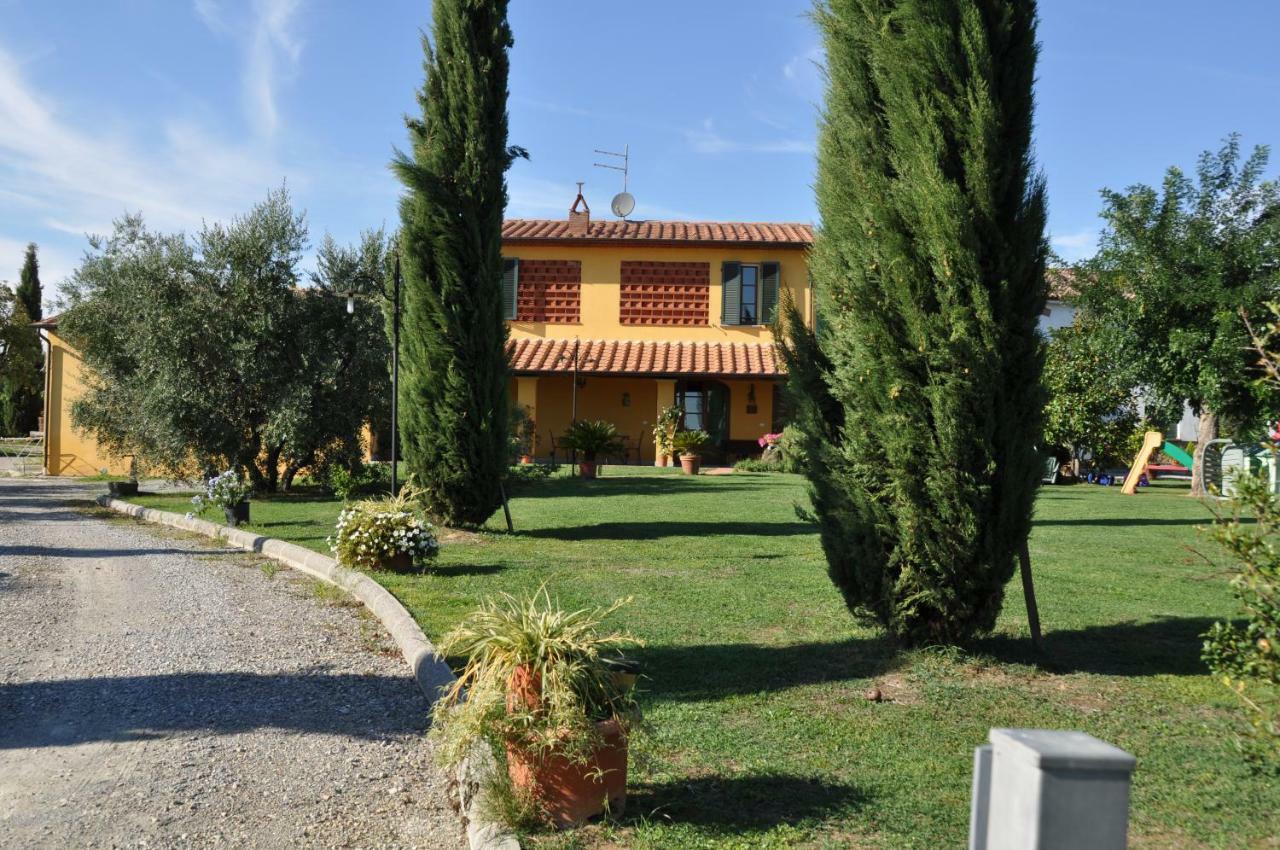 Agriturismo Tori 2 Montecarlo Luaran gambar