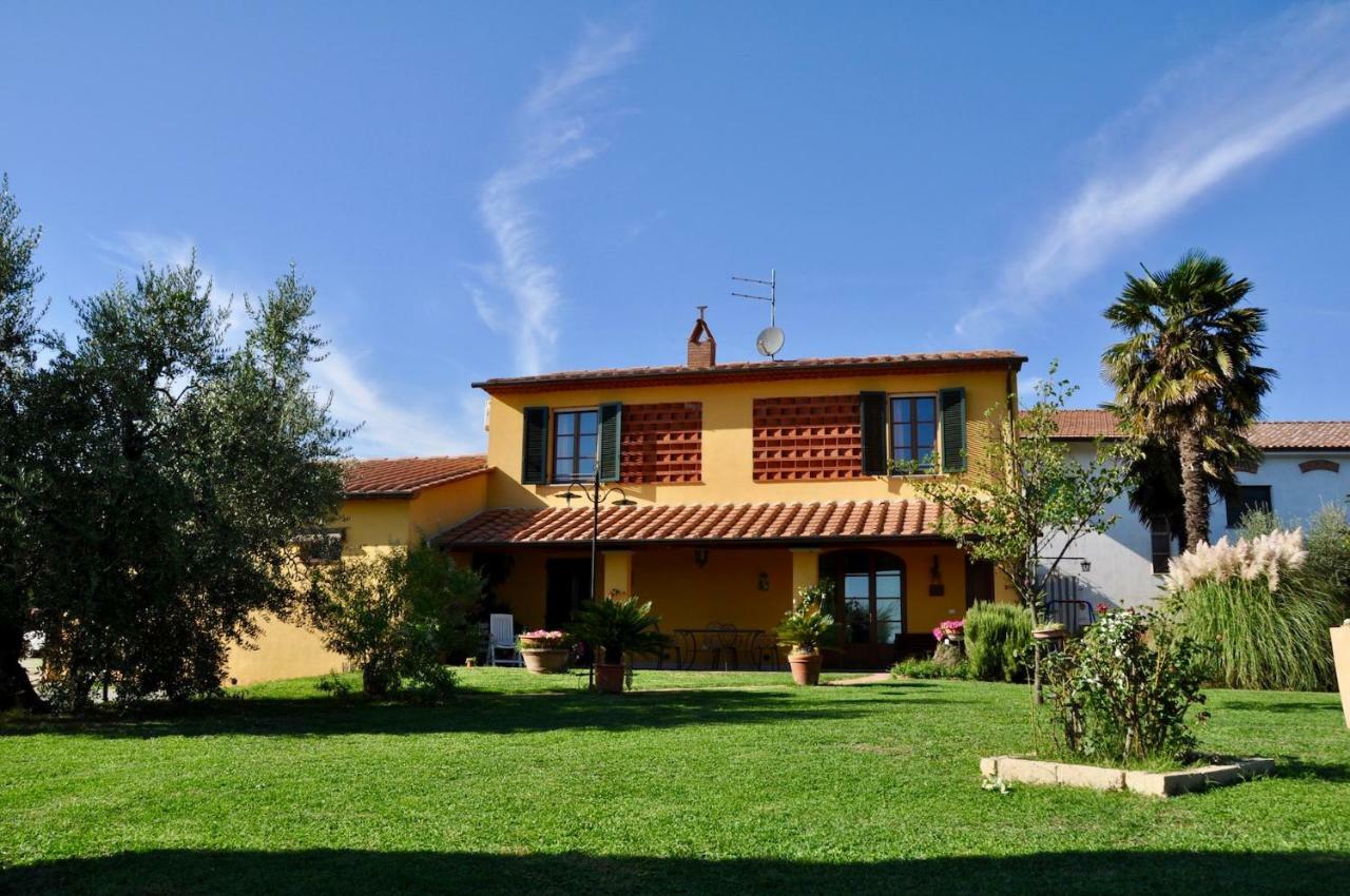 Agriturismo Tori 2 Montecarlo Luaran gambar